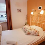 Bed & Breakfast Mcew Studnia
