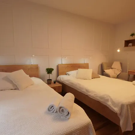 Mcew Studnia 프우크