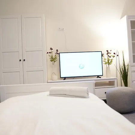 Bed & Breakfast Mcew Studnia